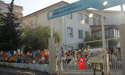 Saldırının ardından okul bahçesinde sessiz 23 Nisan