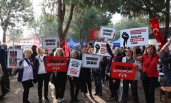 Meslek Fabrikası için gözyaşları: İzmir’in umudu elimizden alındı