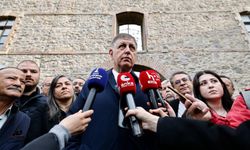 İZBB Başkanı Tugay: “Tahliye etmeye çalıştığınız bina, bizim hizmet binamız, belediyenin ve İzmirlinin..."