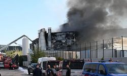 Ankara Sincan'da boya fabrikasında yangın! 1 işçi kayıp