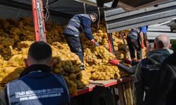 İzmir'de üreticiye destek, vatandaşa umut: Tarladan sofraya dayanışma