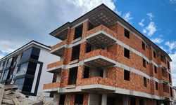 65 yaşındaki inşaat işçisi çatıdan düşüp hayatını kaybetti