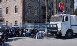 İzmir'de Meslek Fabrikası direnişi! Miting hazırlıklarına başlandı