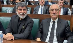 Kurtlar Vadisi'nde Erdal Kömürcü rolüyle yer alan Sefa Zengin AKP Grup Toplantısı’nda