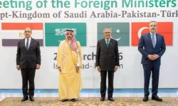 Türkiye savaşı durdurmak için masa kurdu: Hangi ülkeler var?