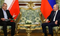 ABD ile müzakere masası dağıldıktan sonra Putin ile Pezeşkiyan telefonda görüştü