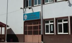 14 yaşındaki öğrenci: Okula gelmeyin, tarayacağım!