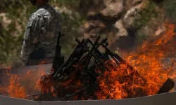 AKP '15 Temmuz'u işaret etti: Meclis'ten geçmesi 2-3 saati alır