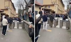 Alman Lisesi'nde öğrenciler Andımız'ı okudu