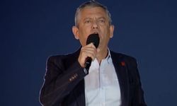 CHP lideri Özgür Özel Ataşehir’de on binlerle buluştu