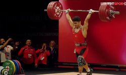 Milli halterci Muhammed Furkan Özbek rekorla şampiyon oldu