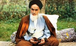 MİT, Ayetullah Humeyni'nin Türkiye'deki ikametine dair 'çok gizli' belgeyi paylaştı