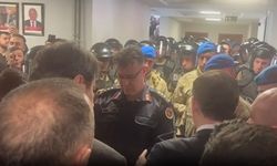 Zonguldak karıştı! Seçim salonuna jandarma girdi... CHP'li Yavuzyılmaz'dan 'çalmaya çalışıyorlar' çıkışı