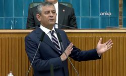 Özgür Özel partisinin grup toplantısında konuşuyor