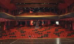 Bakırköy Belediye Tiyatroları'ndan sezon finaline damga vuracak oyunlar! Sanat rotası yeniden çiziliyor...