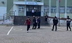 Diyarbakır'da okul önünde silah sesleri: Öğrenciler tahliye edildi!