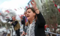 Burcu Köksal canlı yayına bağlandı: 'Yarın AK Parti'ye katılıyorum'