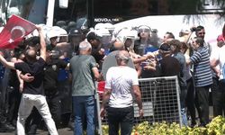 Özgür Özel'in İzmir mitinginde iki gözaltı
