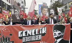 Trabzon'da 19 Mayıs gençlik kortejiyle kutlandı