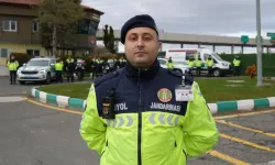 Şehidin baba evi Türk bayraklarıyla donatıldı