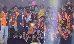 Galatasaray'da Okan Buruk'tan flaş karar: O futbolcunun ayrılığına izin vermedi
