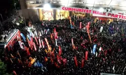CHP'liler mutlak butlana karşı yeniden Genel Merkez'de toplandı