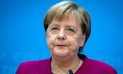 Merkel'in makyaj masrafı Almanya'yı karıştırdı! Tepkiler çığ gibi...