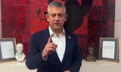 CHP Genel Merkezi'ne polis müdahalesi! Özgür Özel'den açıklama: Bir saldırı altındayız