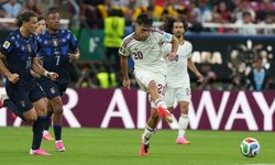 Dünya Kupası vedası sonrası Uruguay’da uçak krizi: Federasyon uçağı iptal etti, futbolcular biletlerini kendileri alacak