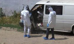 Bağcılar'da arsada oyun oynayan çocuk araçta ceset buldu