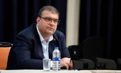 Gözaltına alınan Seferihisar Belediye Başkanı diyalize götürüldü