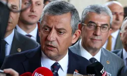 Özgür Özel'den demokrasi nöbeti çağrısı
