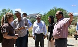Manisa Büyükşehir Belediyesi, Salihli'de selin izlerini silmek için çalışıyor