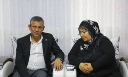 Özgür Özel, Rojin Kabaiş’in ailesini ziyaret etti