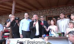 Özgür Özel: Sizinle birlikte bu oyunu bozmak için yürüyoruz