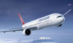 THY uçağının kanadı Antalya Havalimanı’nda radar anten direğine temas etti