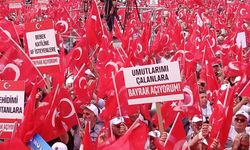 MHP'li vekil İYİ Parti mitingindeki Bahçeli sloganına ateş püskürdü: Bölücü de ayrıştırıcı da terörist de sizsiniz!