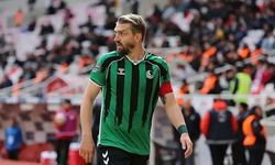Caner Erkin futbolu bıraktı! İşte yaptığı açıklama...