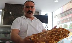 Lahmacunu ucuza satan işletmeyi çevredeki esnaf şikayet etti