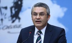 Kurultay bildirisine imza atmayan Oğuz Kaan Salıcı'dan açıklama