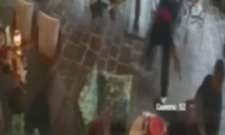 İstanbul'da AVM kafesinde silahlı saldırı! İşte saldırı anı...