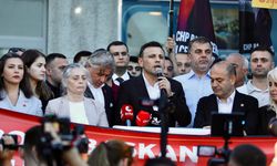 CHP’li Başkan Çelik: Bora Başkan’la birlikte berber, fırıncı, şömineci de gözaltında!