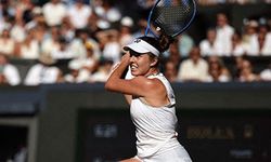 Wimbledon tek kadınlarda şampiyon Linda Noskova oldu