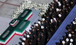 Ali Hamaney'in cenazesinde dikkat çeken eksik! Halefi Mücteba yine görünmedi