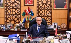 Devlet Bahçeli’den Filenin Sultanları’na tebrik