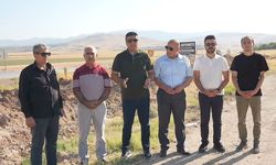 İki yıldır bitmeyen yola Yeniden Refah Partili Karakuş'tan tepki: Kış gelmeden bu rezalet bitsin