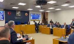 Meclis'te İYİ Parti ile AKP arasında 'adam olamamışsın' kavgası