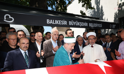 TBMM Başkanı Kurtulmuş, eski AK Parti Balıkesir Milletvekili Öztaylan'ın cenaze törenine katıldı