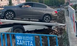 Belediye başkanı kızınca Tapu Müdürlüğü'nün önünü kazdırdı