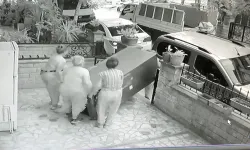 100 bin liralık buzdolabını 4 kadın çaldı: Hırsızlık anı kamerada!